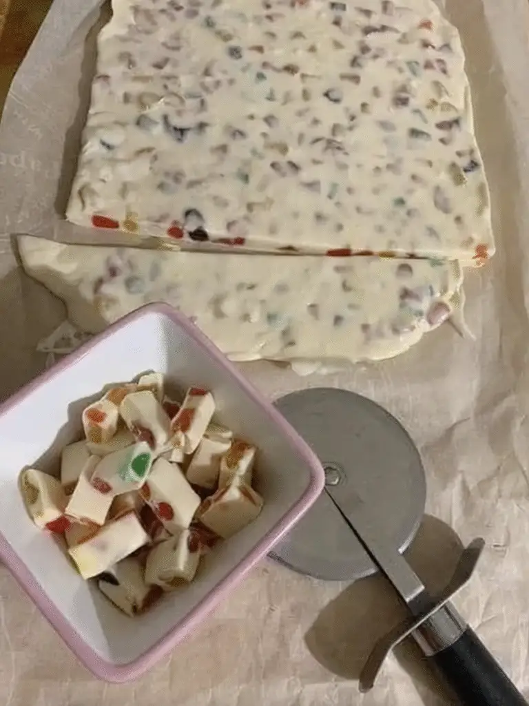 Barres de Nougat à Quatre Ingrédients : Un Délice Sucré, Simple et Irrésistible