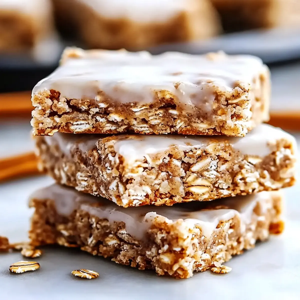 Cinnamon Roll Oatmeal Bars